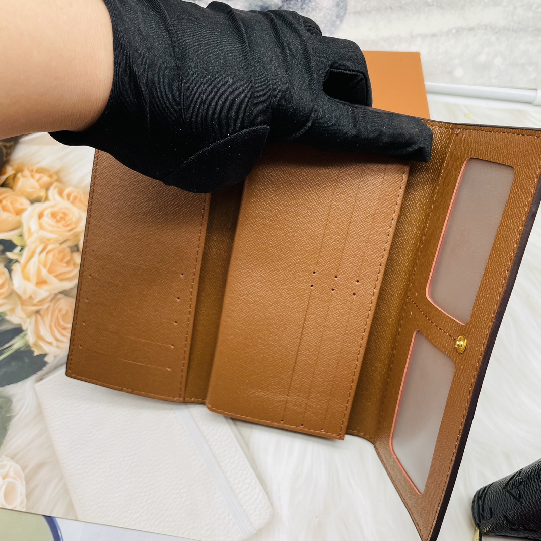 Leather Long Wallet - Elegant Detailing Leather long wallet elegant detailing