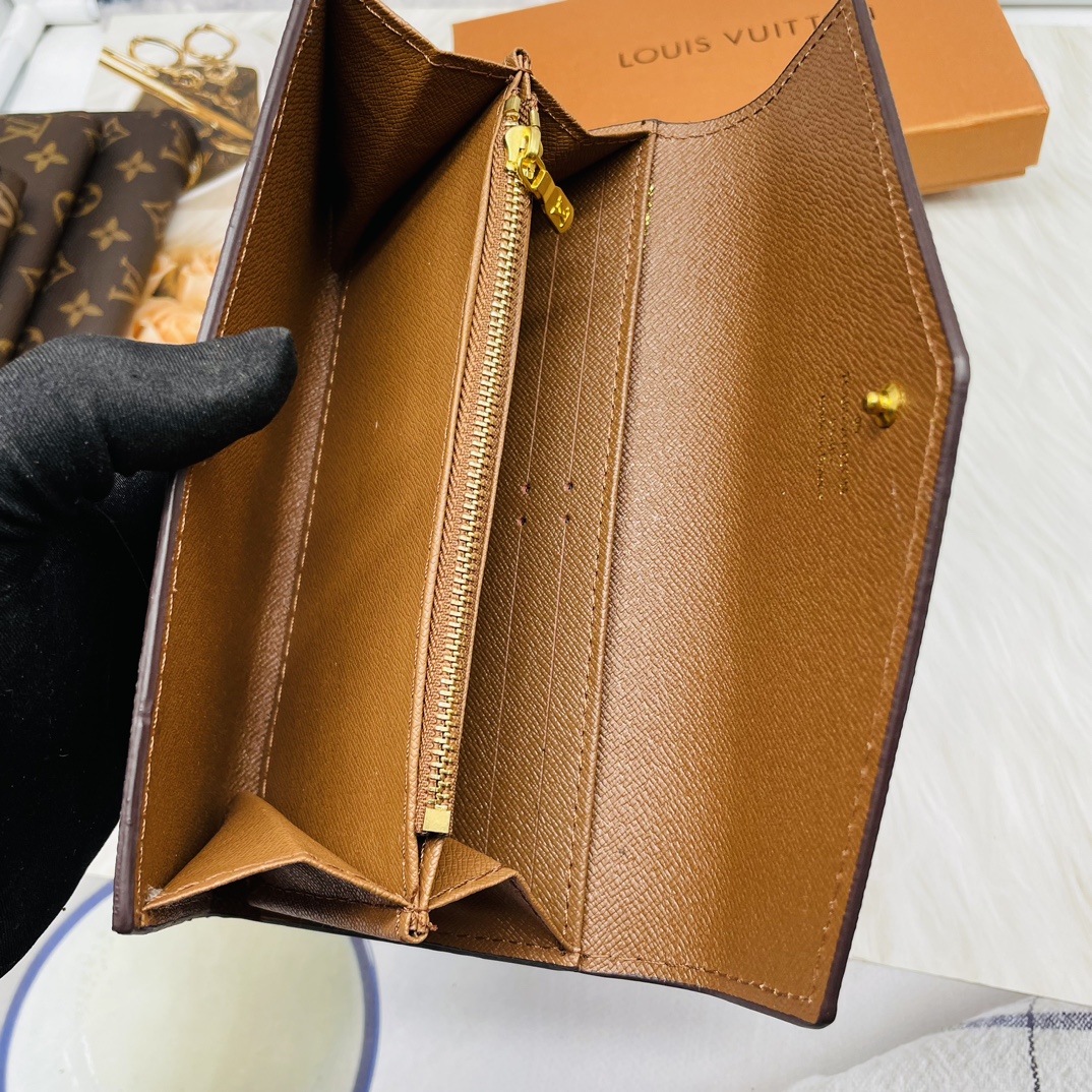Leather glasses case in use