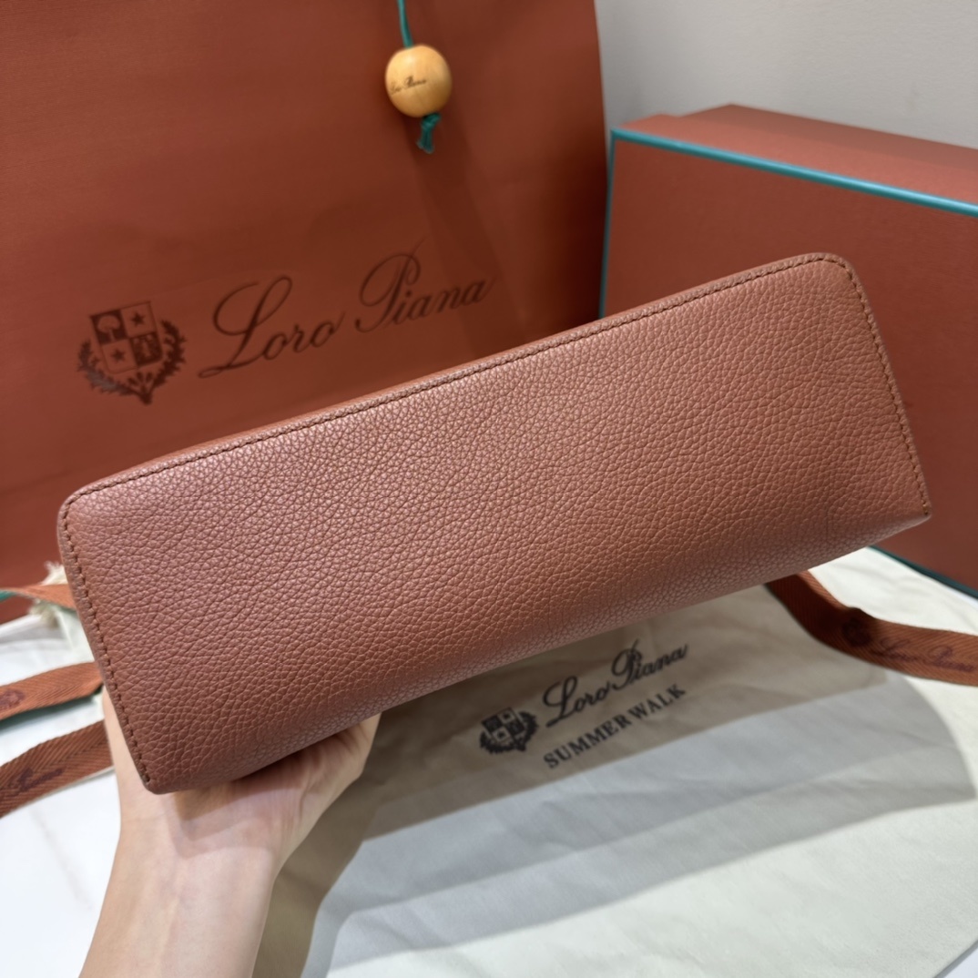 L27砖红色ExtrapocketL27系列手提/斜挎包不被定义的生活才最自在就像loropiana的材