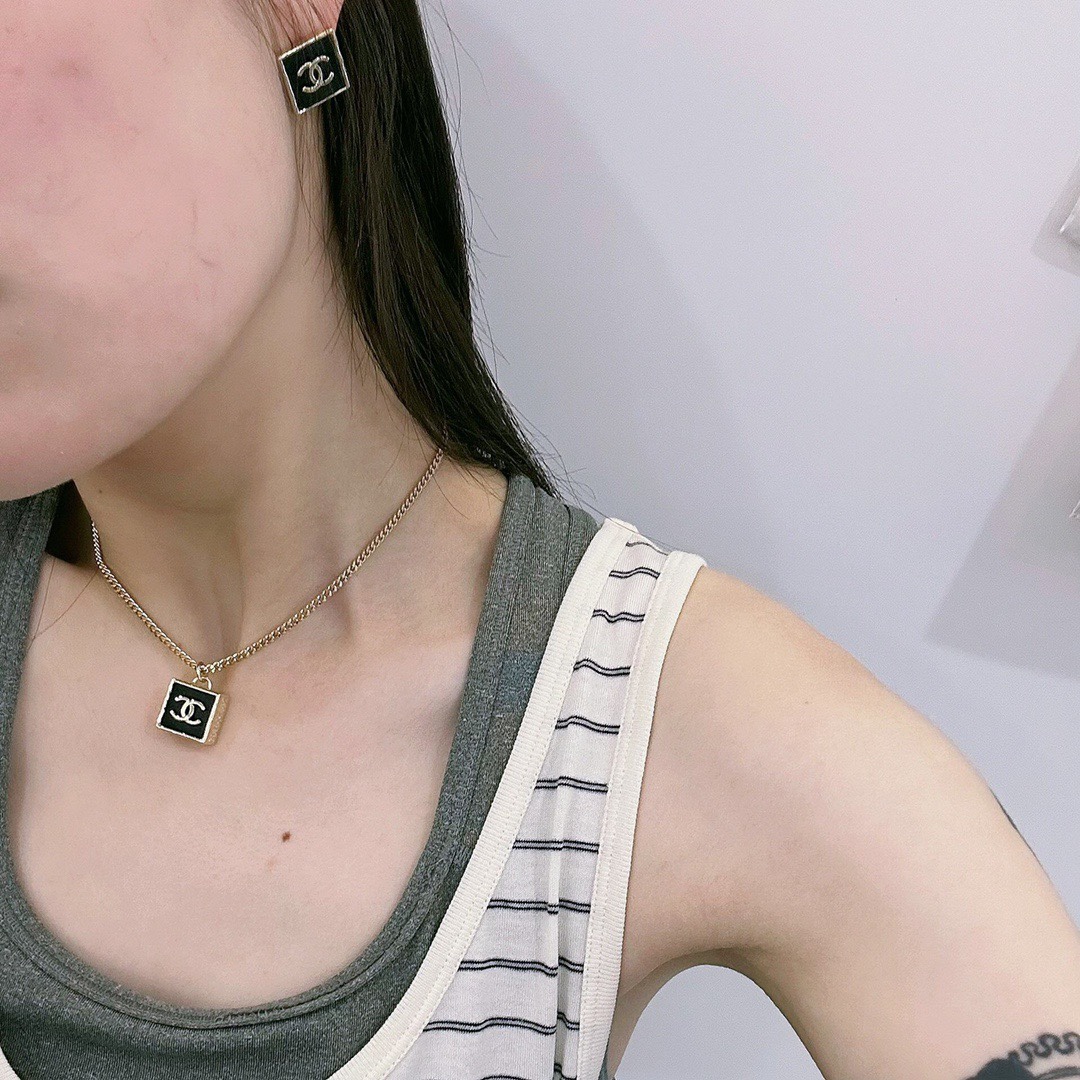 NO:633358,Must-sell if you repost the picture, Cardia high-end jewelry19860909转图必卖,,卡迪亚高端饰品,Jewelry