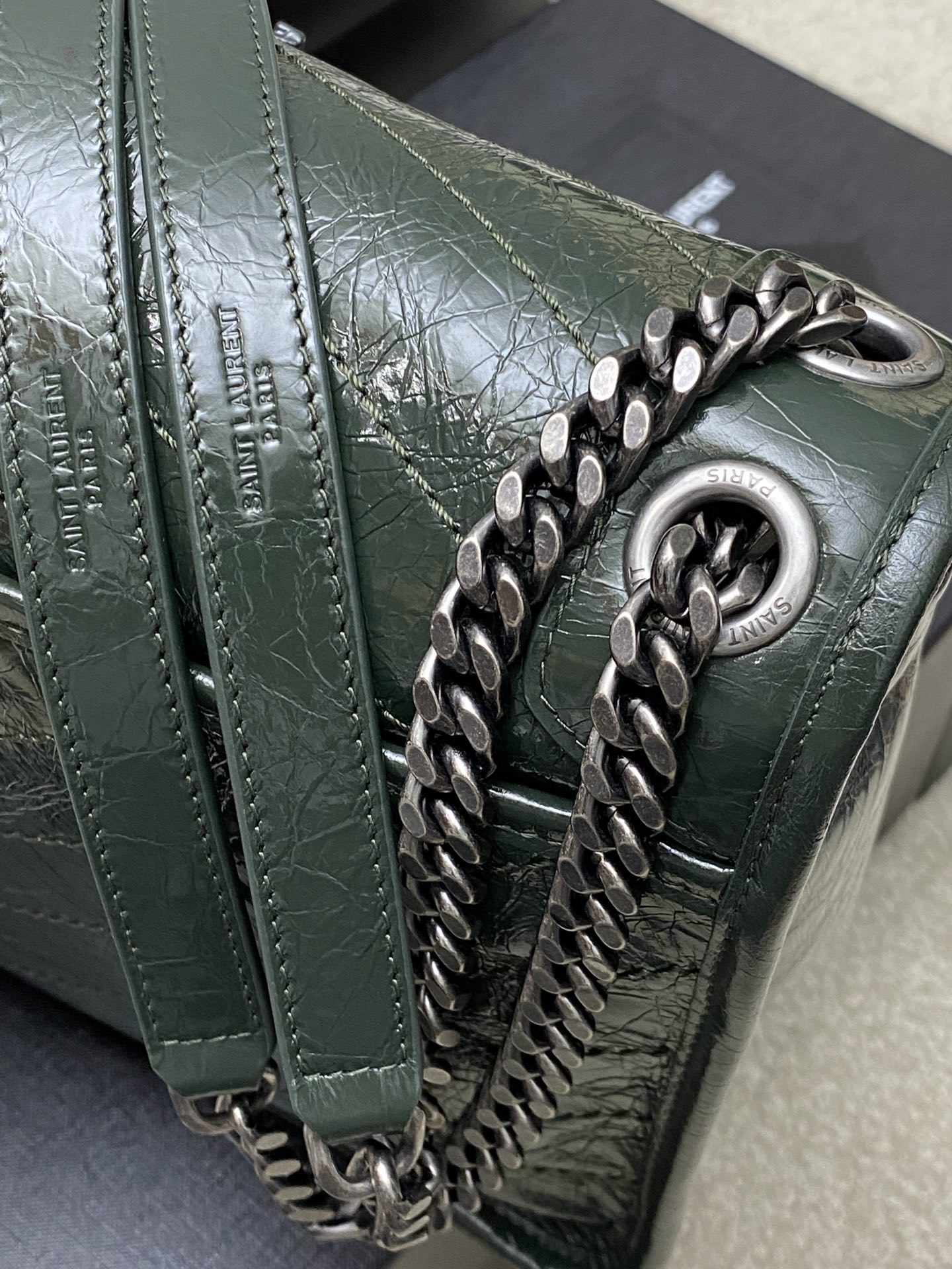 Saint Laurent 28cm油腊祖母绿/古银 NIKI 爆裂纹 超多明星 同款