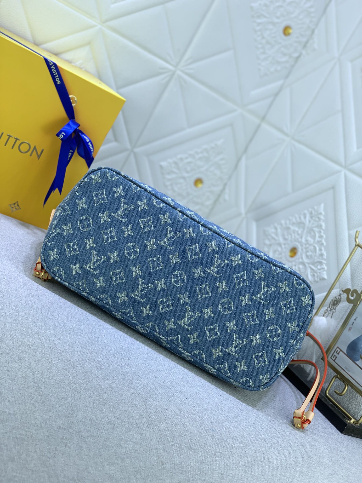 310  M40995中号牛仔提花丹宁购物袋路易威登 Neverfull 全新演绎经典手袋