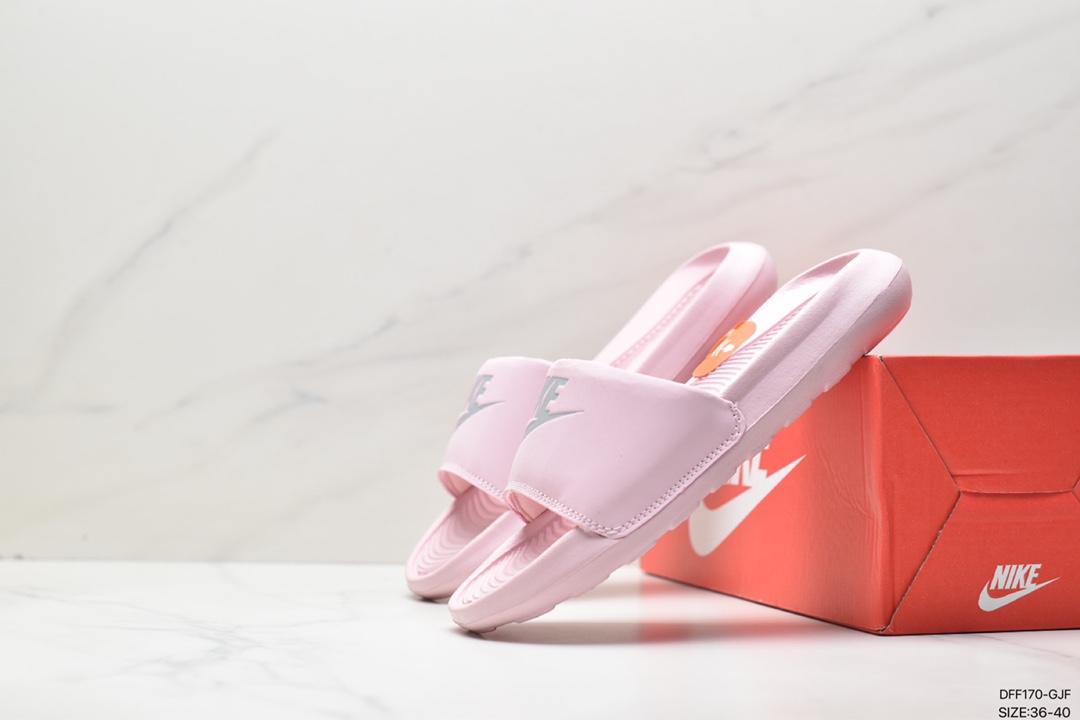 75 NIKE VICTORI ONE SLIDE 耐克拖鞋 夏季潮款沙滩拖 CN9675-614