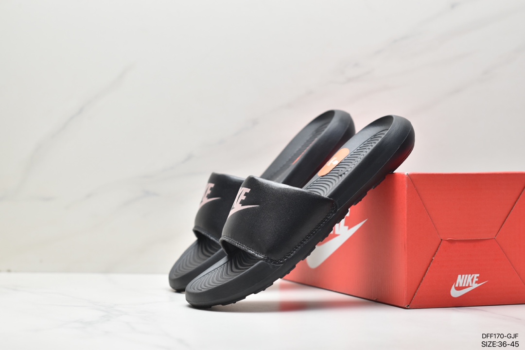 75 NIKE VICTORI ONE SLIDE 耐克拖鞋 夏季潮款沙滩拖 CN9675-614