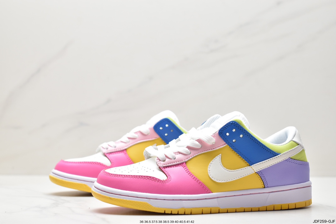 125 耐克Nike SB Dunk Low扣篮系列低帮休闲运动滑板板鞋采用软质牛剖皮鞋面材质 FD9923-111