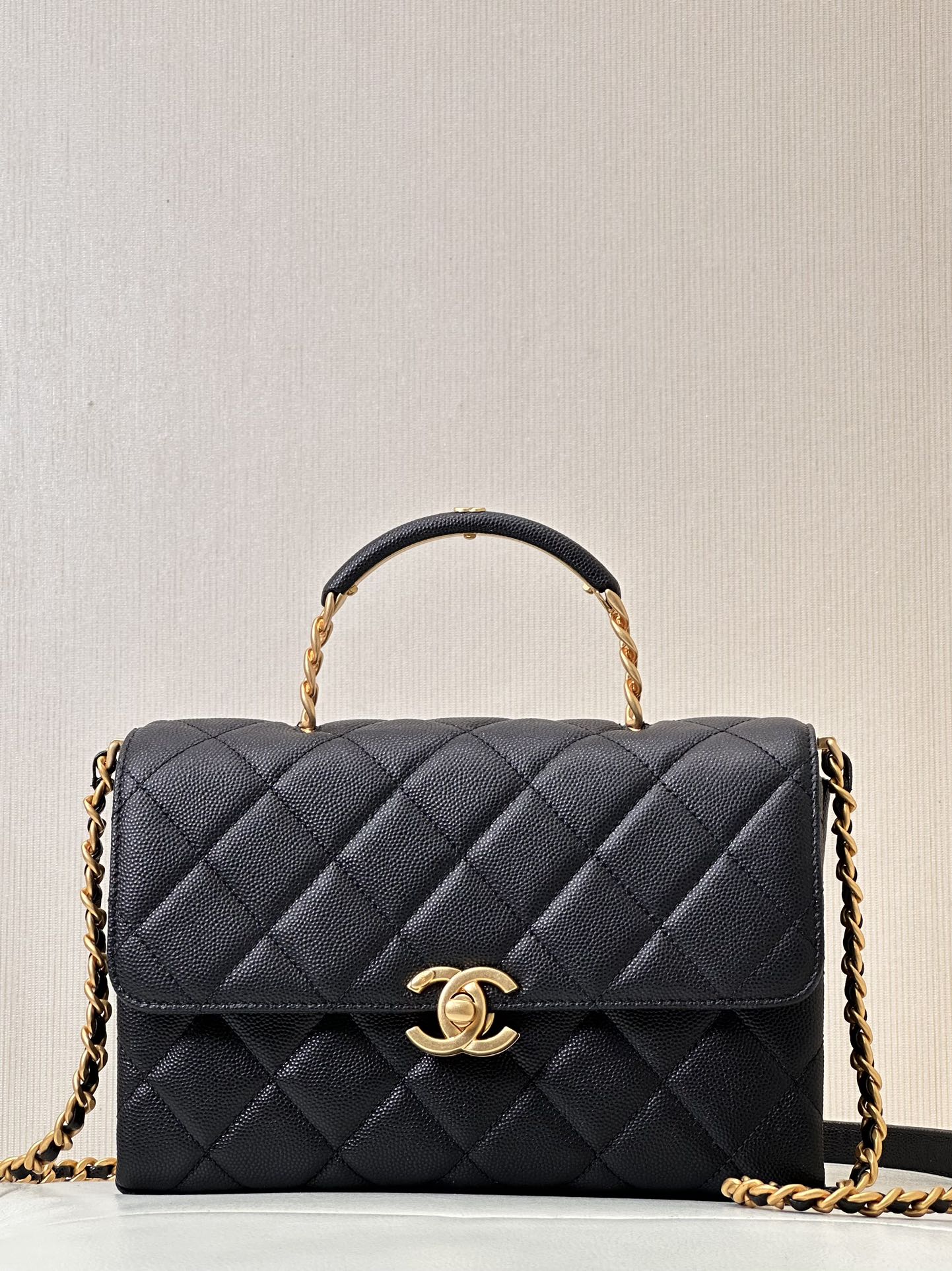 CHANEL シャネル ミニCarry me ハンドルバッグ カブスキン キルティングチェーン ヴィンテージ金具ロゴ ハンドバッグ ショルダー クロスボディ 隠れ人気モデル 人気モデル-トップ品質