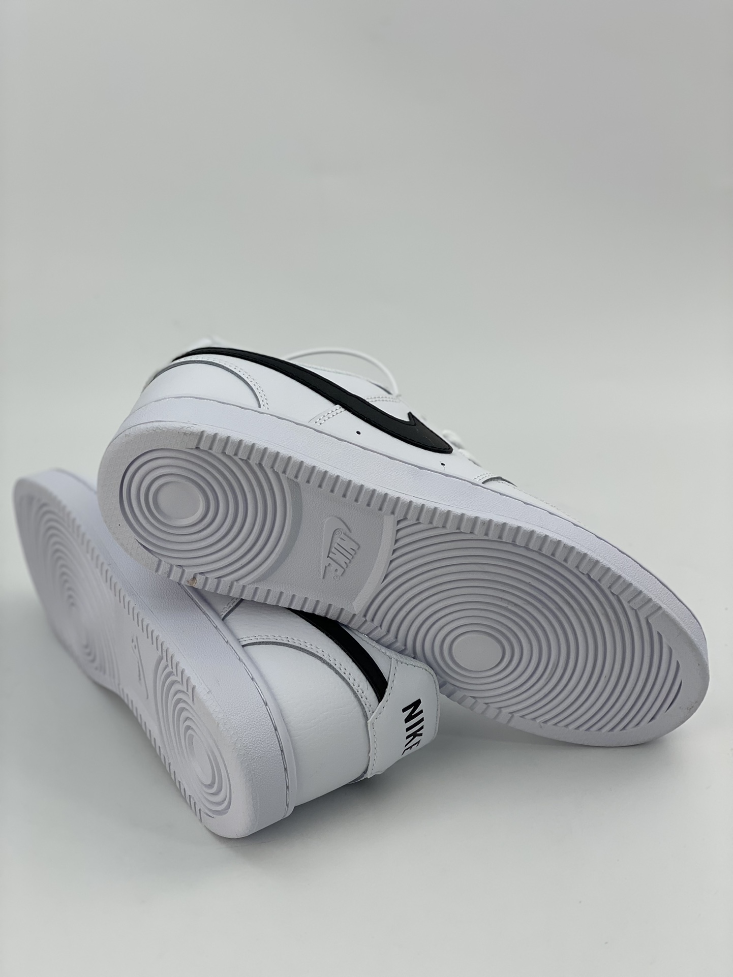 150 NIKE Court Vision Low 休闲运动板鞋 CD5463-101