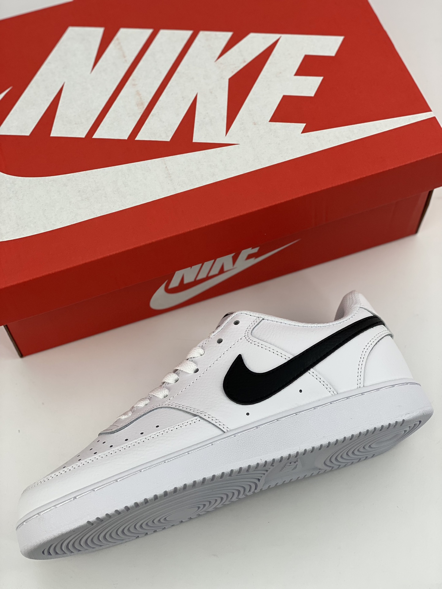 150 NIKE Court Vision Low 休闲运动板鞋 CD5463-101
