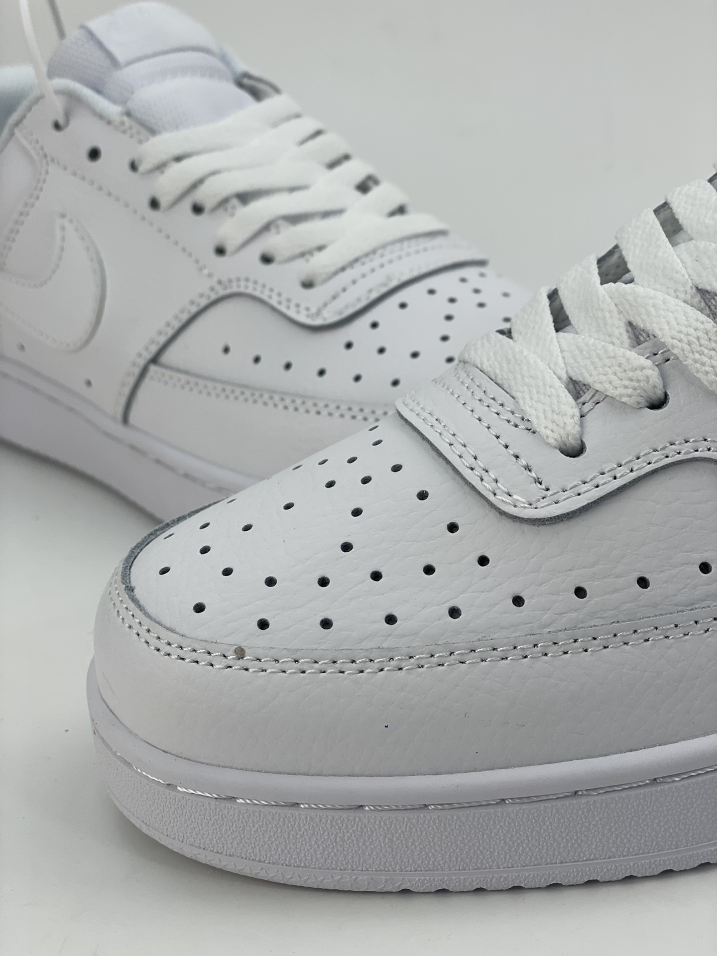 150 NIKE Court Vision Low 休闲运动板鞋 CD5463-100