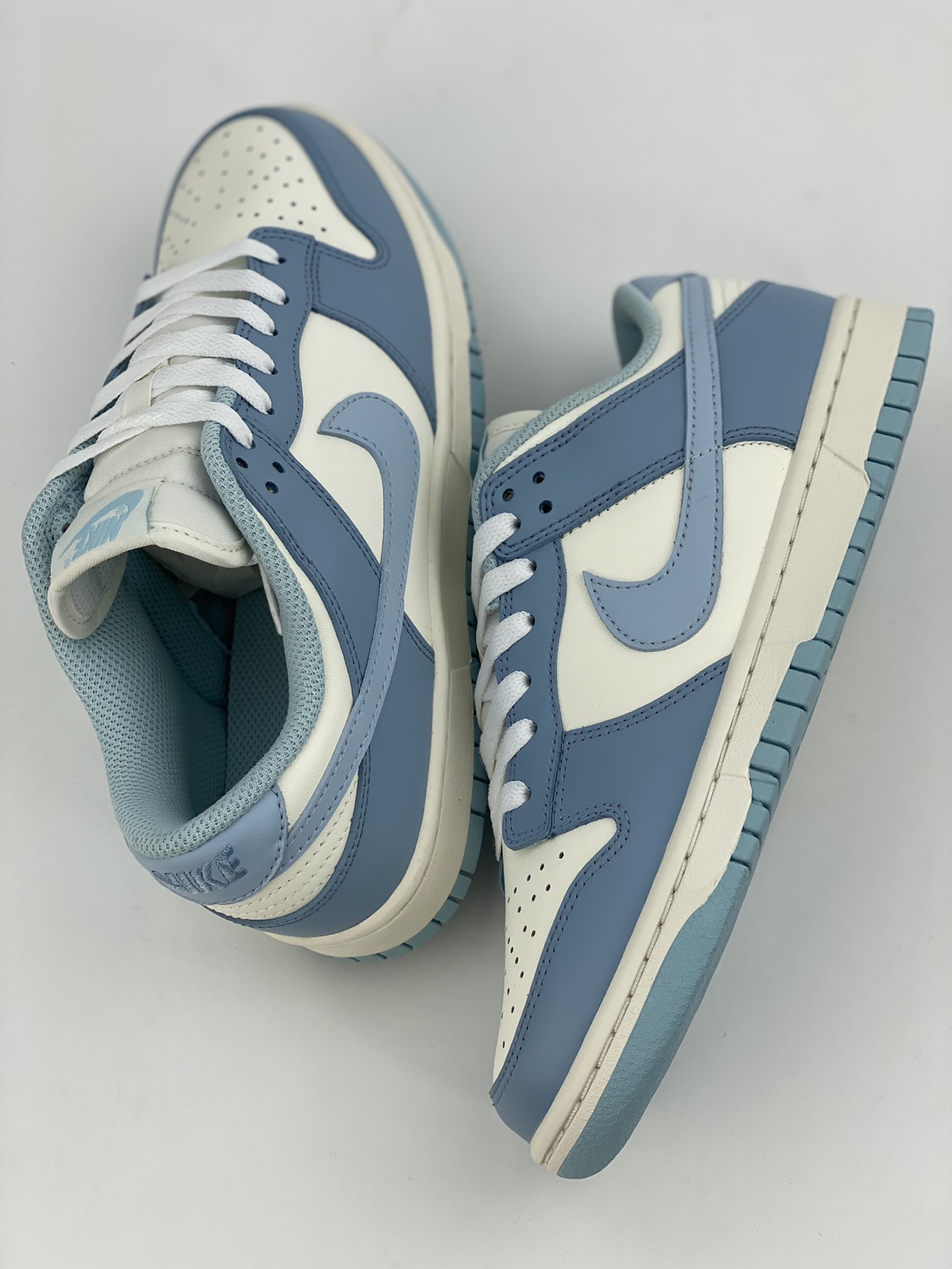 260 Nike SB Dunk Low 夏日牛乳 奶蓝 DD1503-123