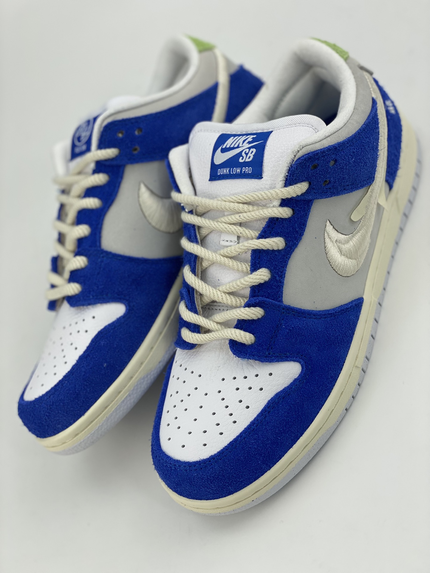 280 Fly Streetwear x Nike SB Dunk Low 上海限定 DQ5130-400