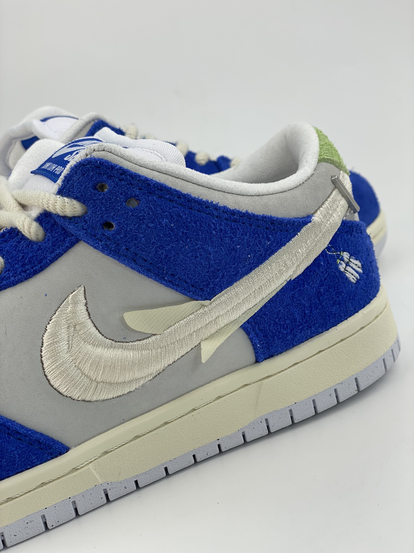 280 Fly Streetwear x Nike SB Dunk Low 上海限定 DQ5130-400