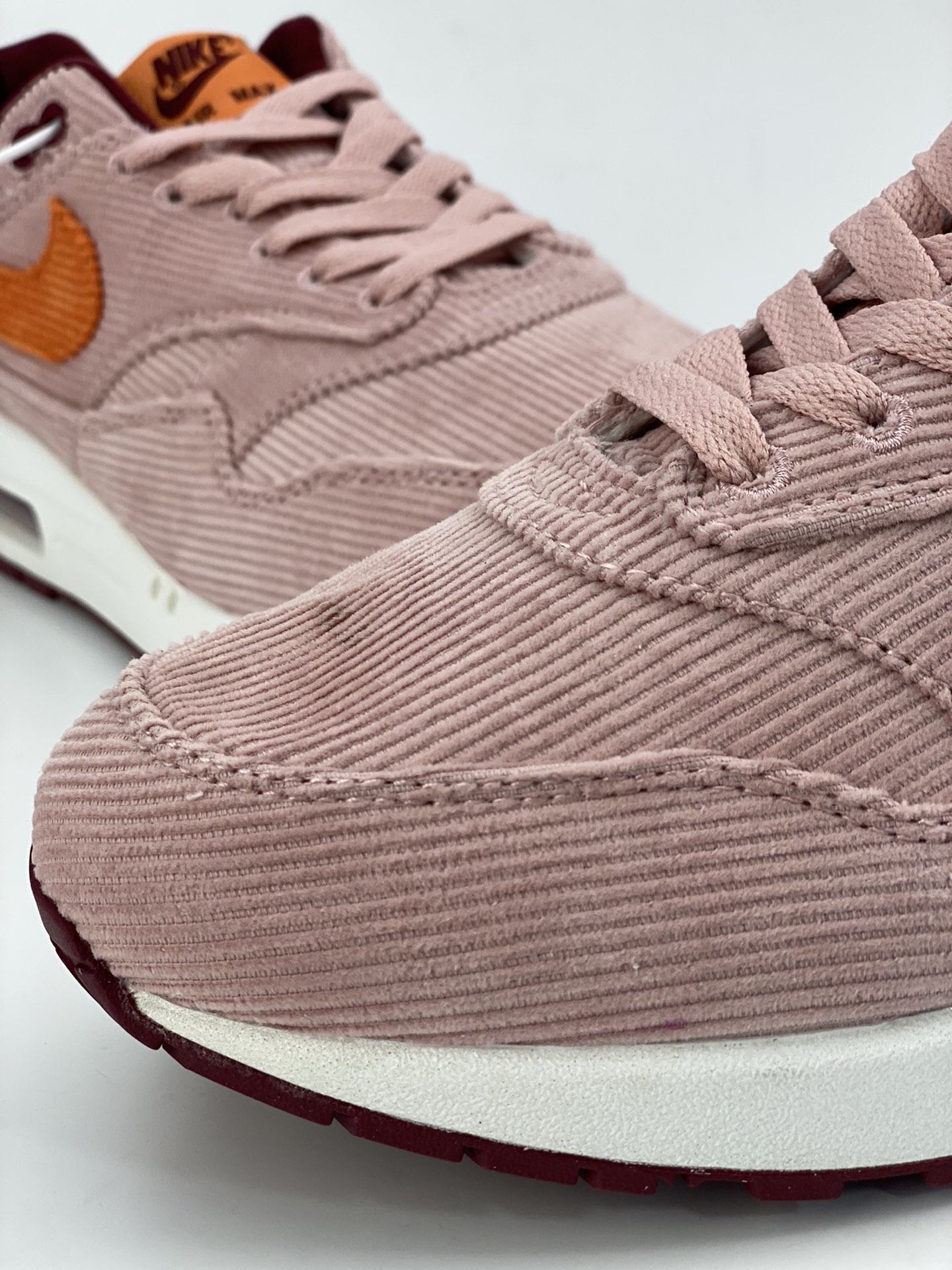 240 Nike Air Max 1 PRM 桃粉灯芯绒 复古休闲气垫跑步鞋 FB8915-600