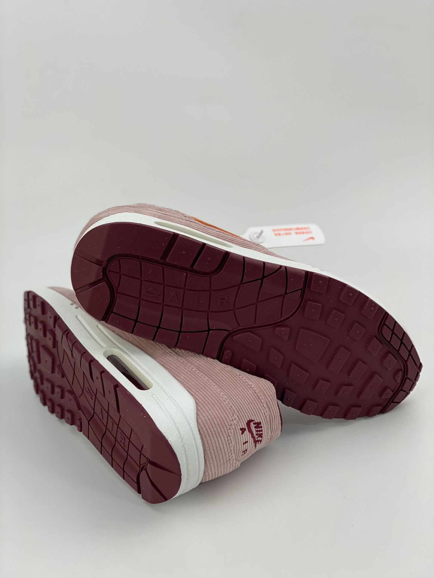 240 Nike Air Max 1 PRM 桃粉灯芯绒 复古休闲气垫跑步鞋 FB8915-600