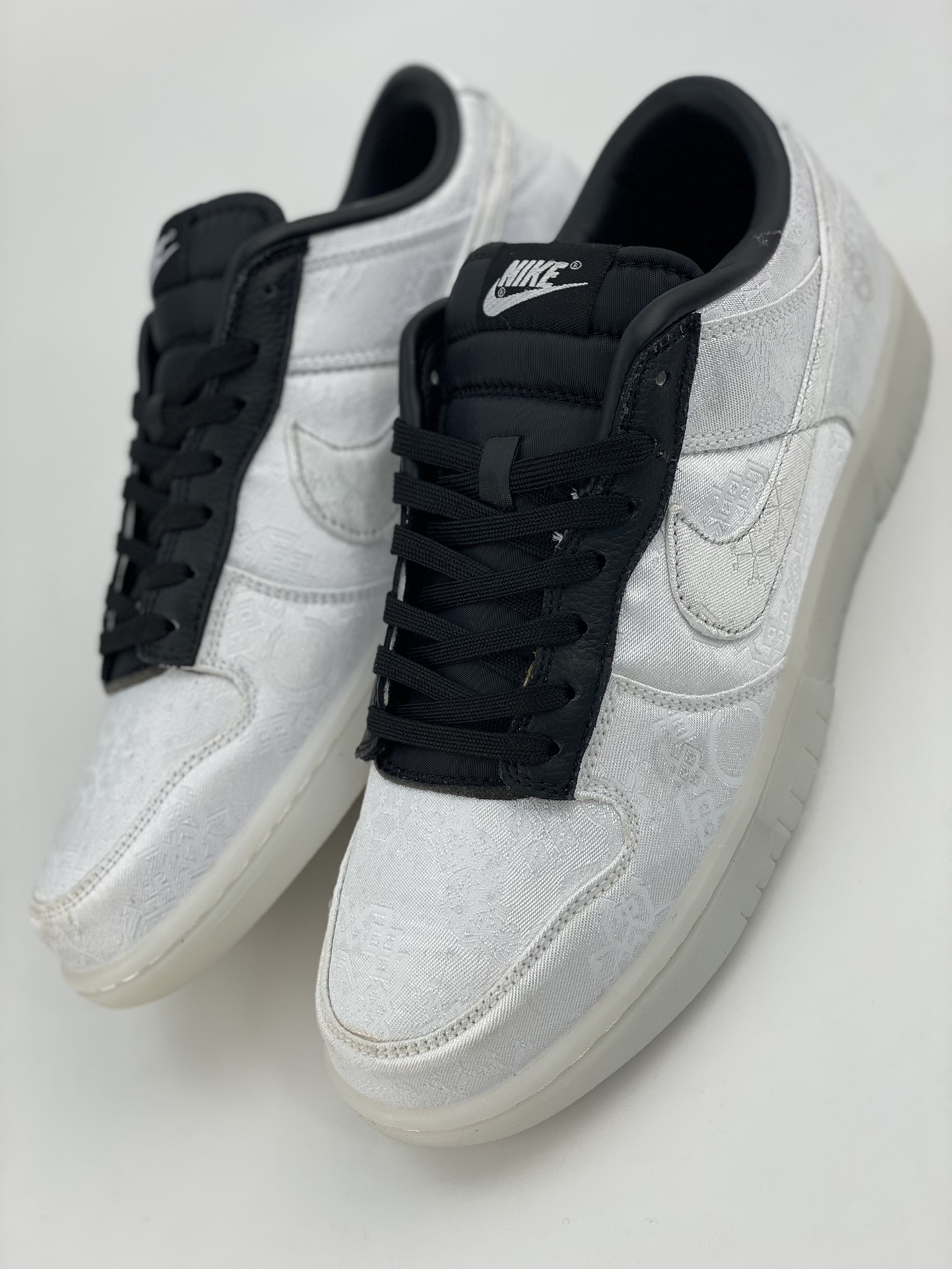 220 Nike SB Dunk Low CLOT 丝绸 FN0315-110