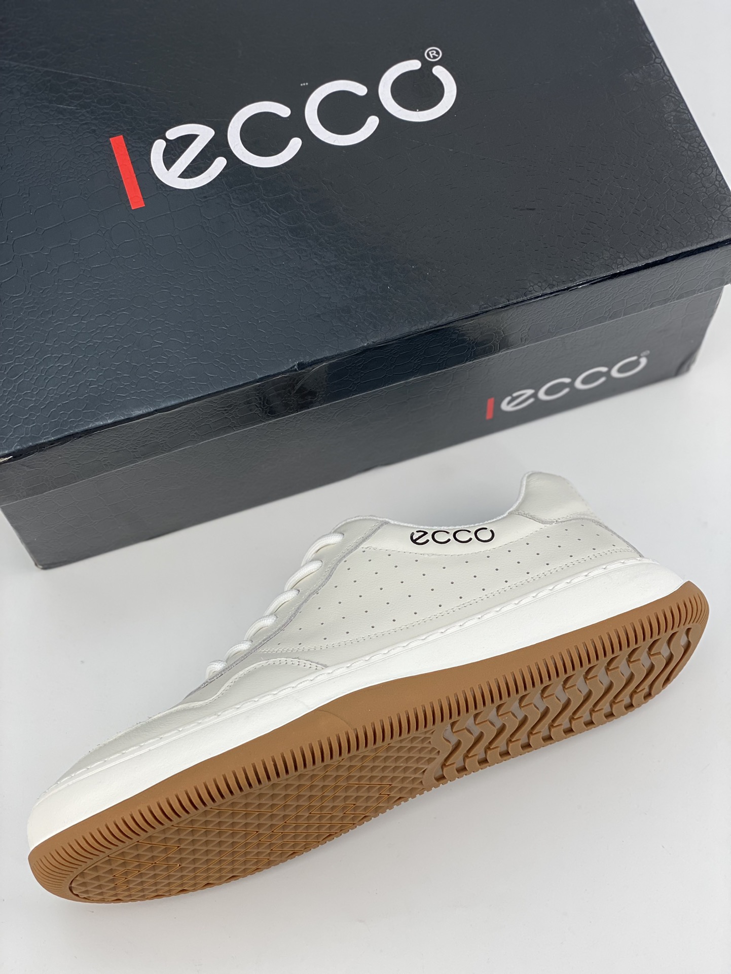 280 ECCO/爱步 运动跑鞋/休闲鞋