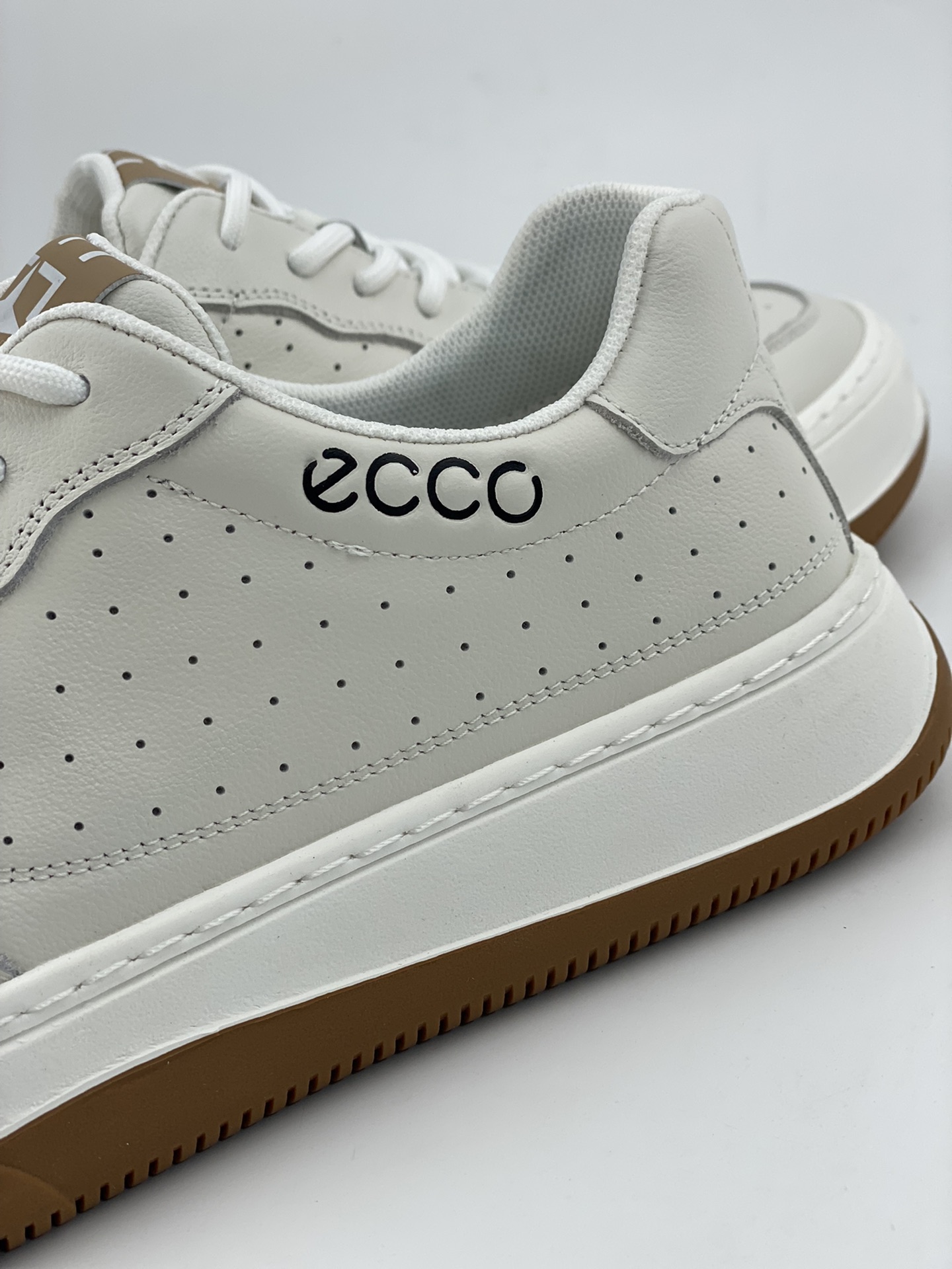 280 ECCO/爱步 运动跑鞋/休闲鞋