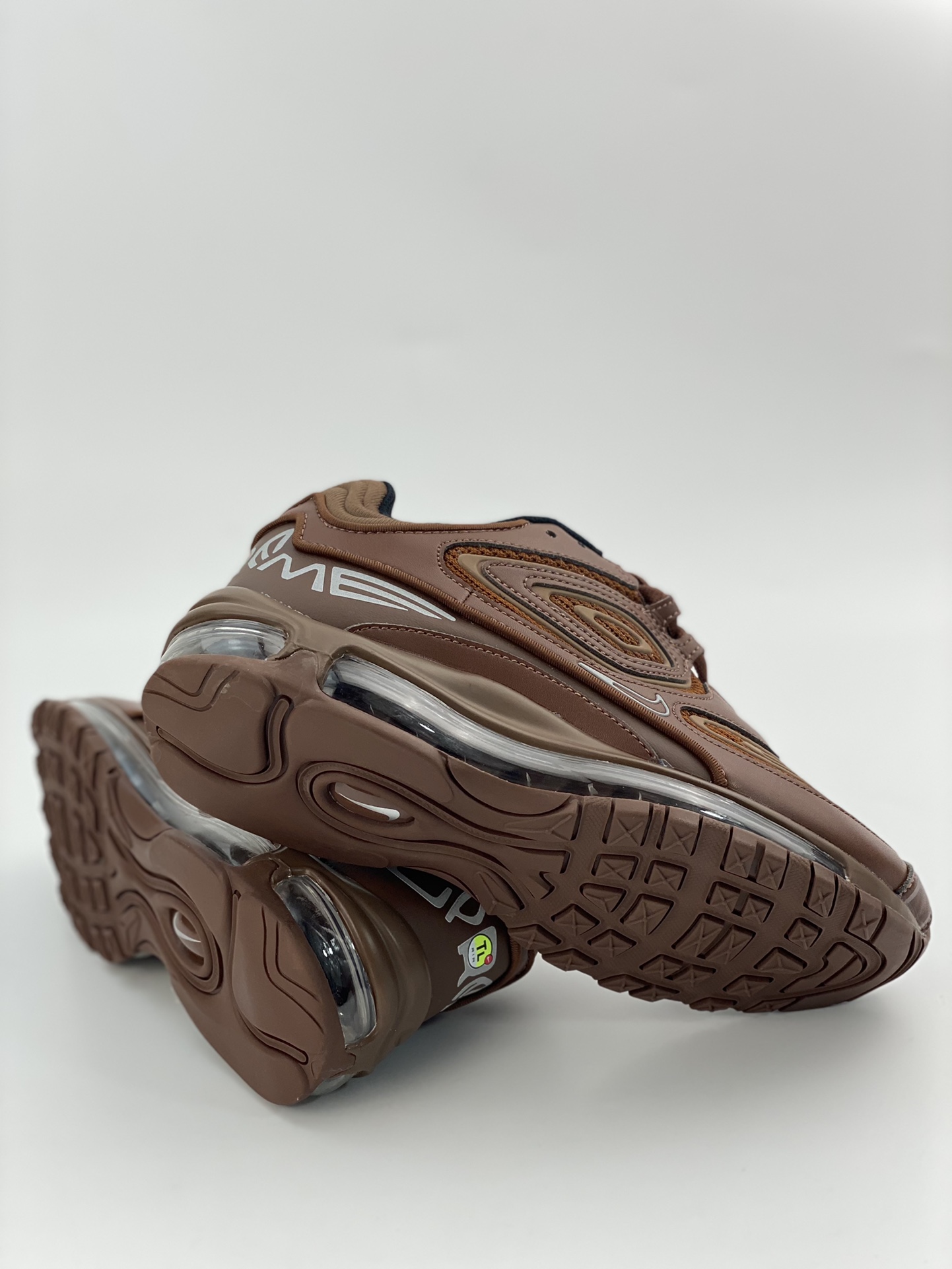 230 Supreme x Nike Air Max98 TL 全掌气垫减震跑步鞋 DR1033-200