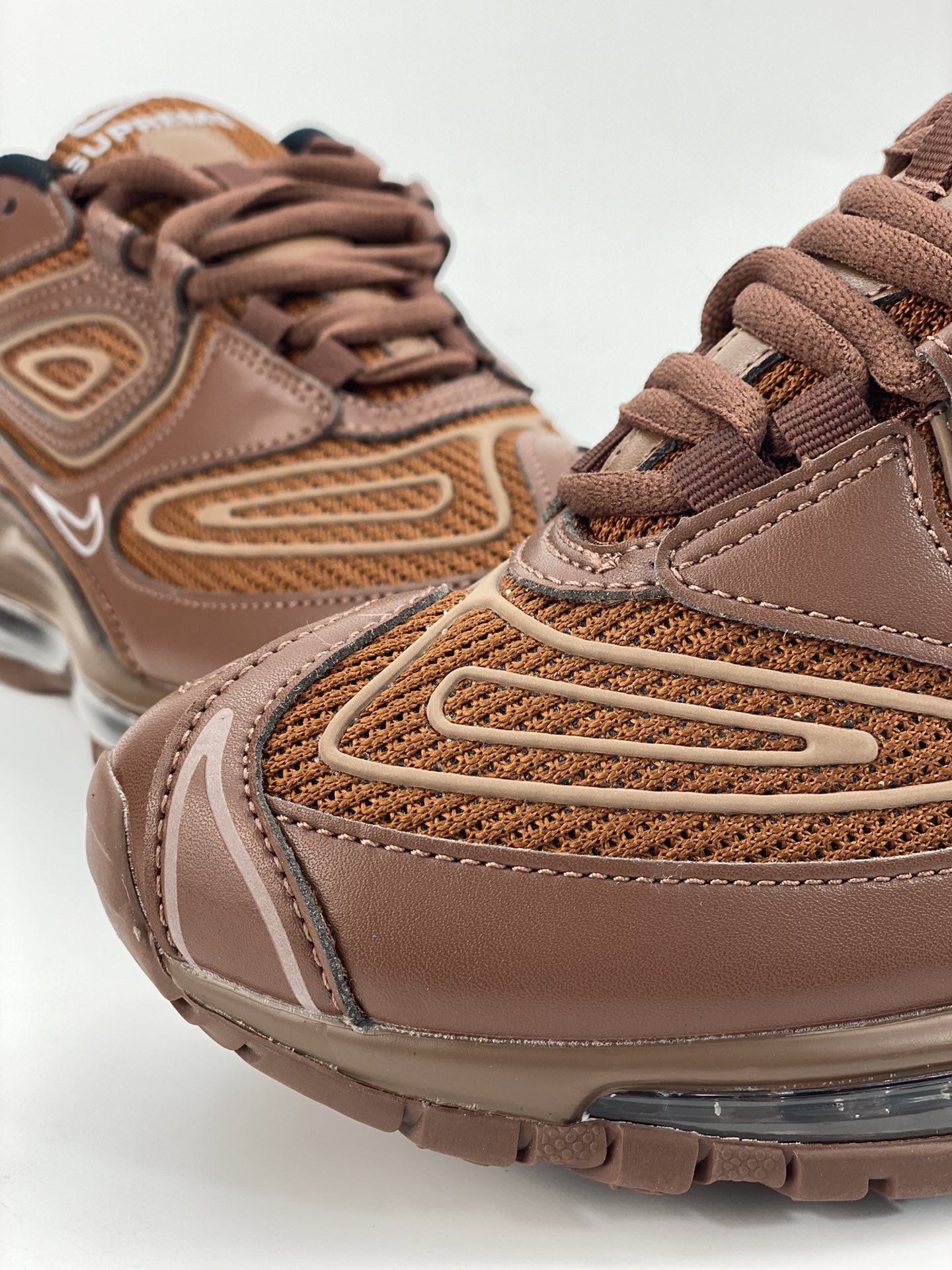 230 Supreme x Nike Air Max98 TL 全掌气垫减震跑步鞋 DR1033-200