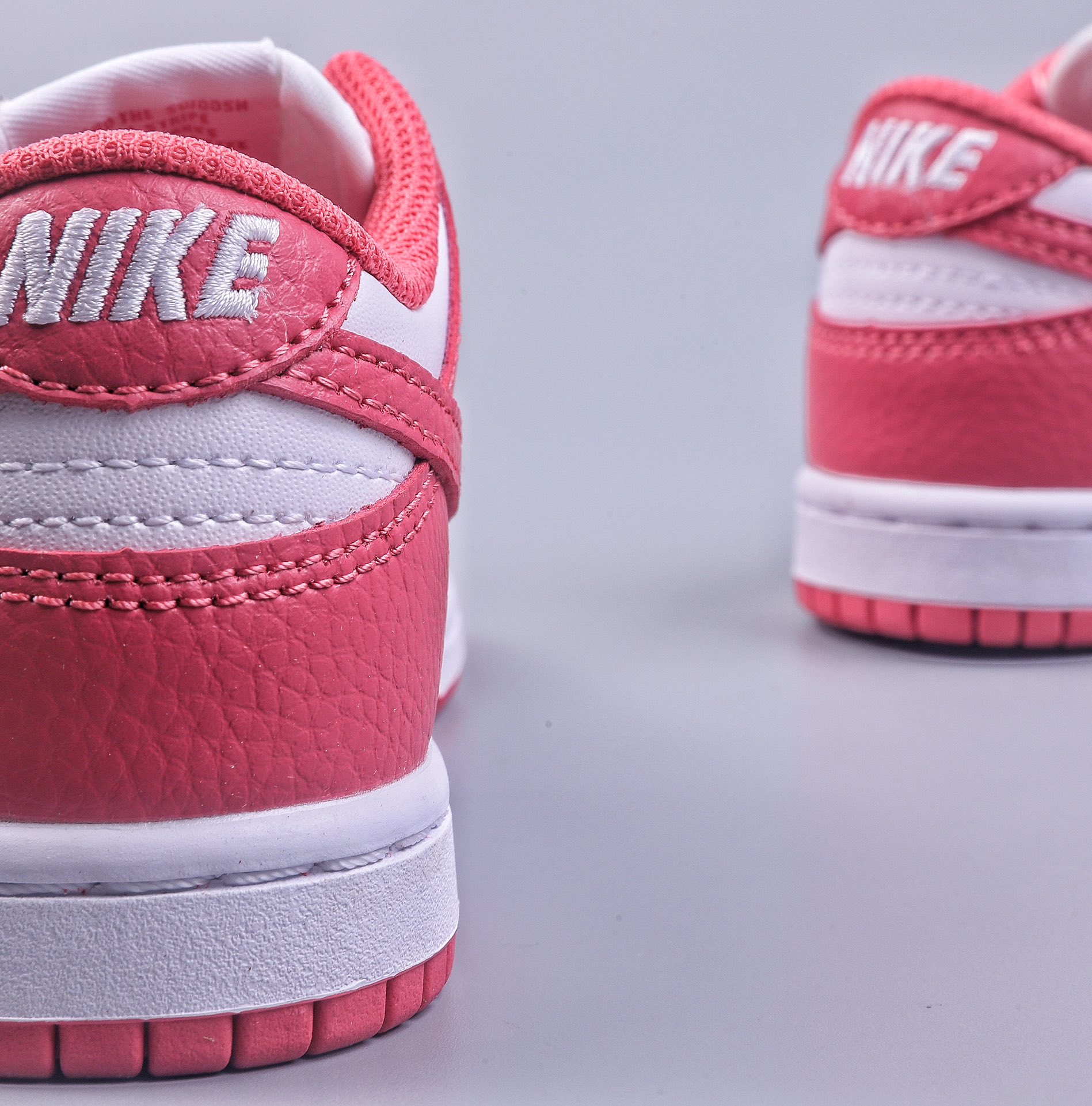 160 C 童鞋 Nike Dunk Low 白红色 SB低帮运动休闲童鞋 DC9564-111