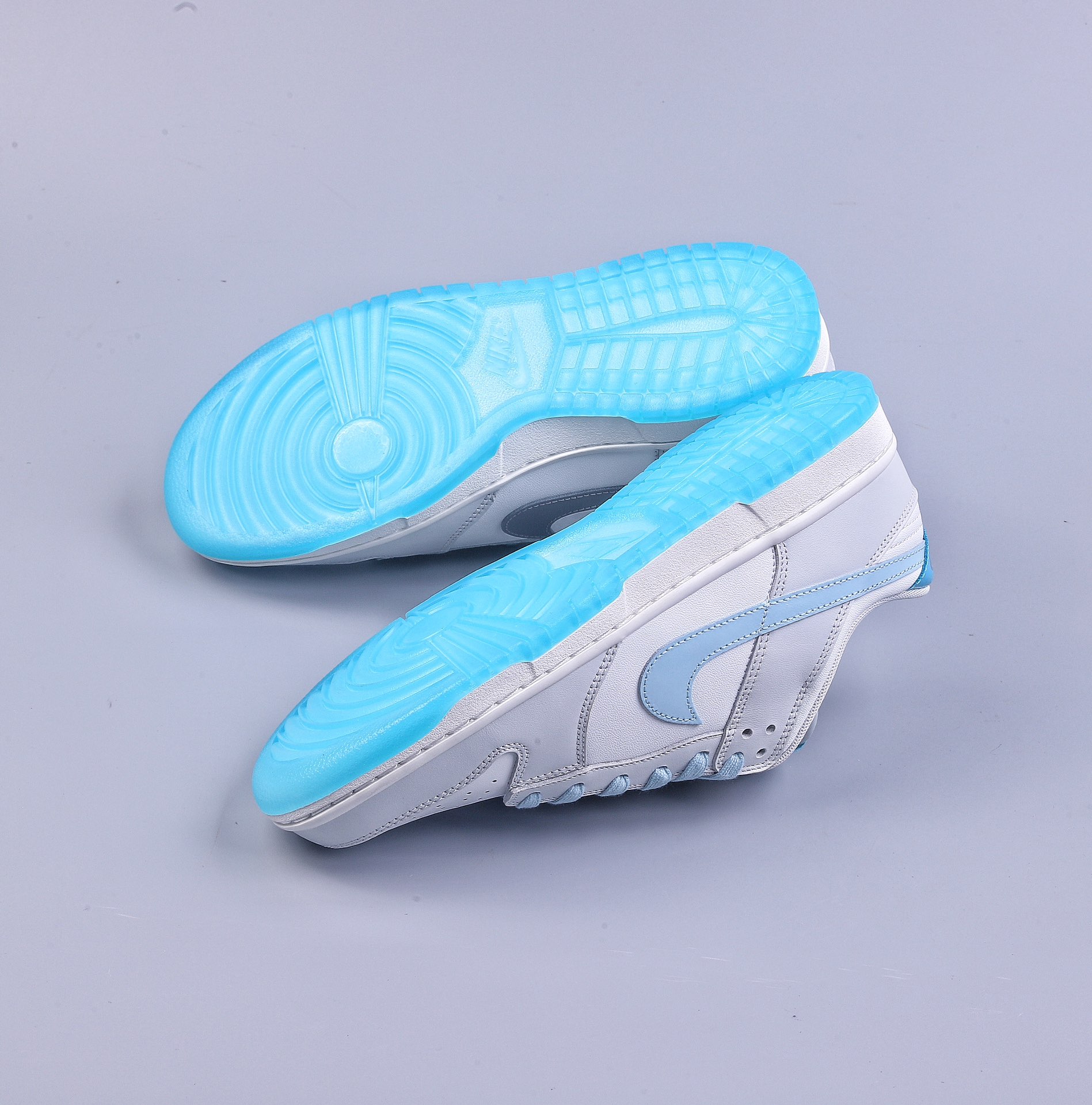 300 01 Nike SB Dunk Low 灰蓝 FN3433-141
