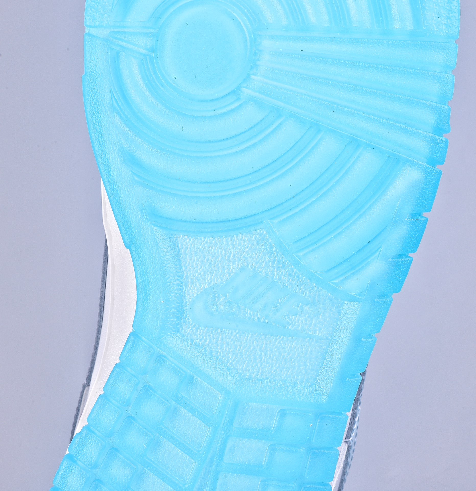 300 01 Nike SB Dunk Low 灰蓝 FN3433-141