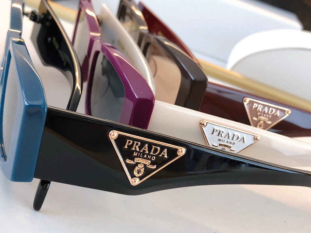 PRADA普拉达3D切割镜腿太阳眼镜