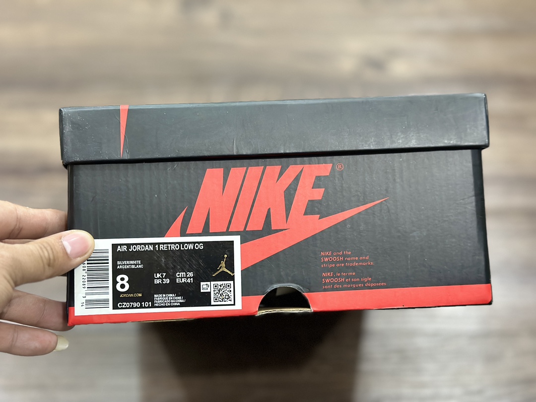 200 Air Jordan 1 Low aj1 乔1低帮篮球鞋  CZ0790-101