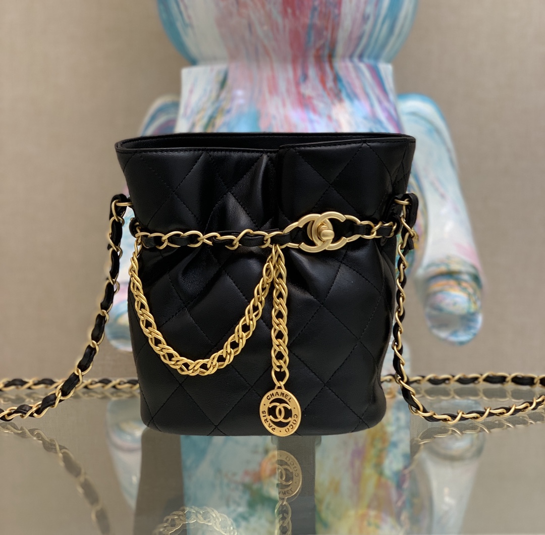 Chanel Shop
 Bucket Bags Sheepskin