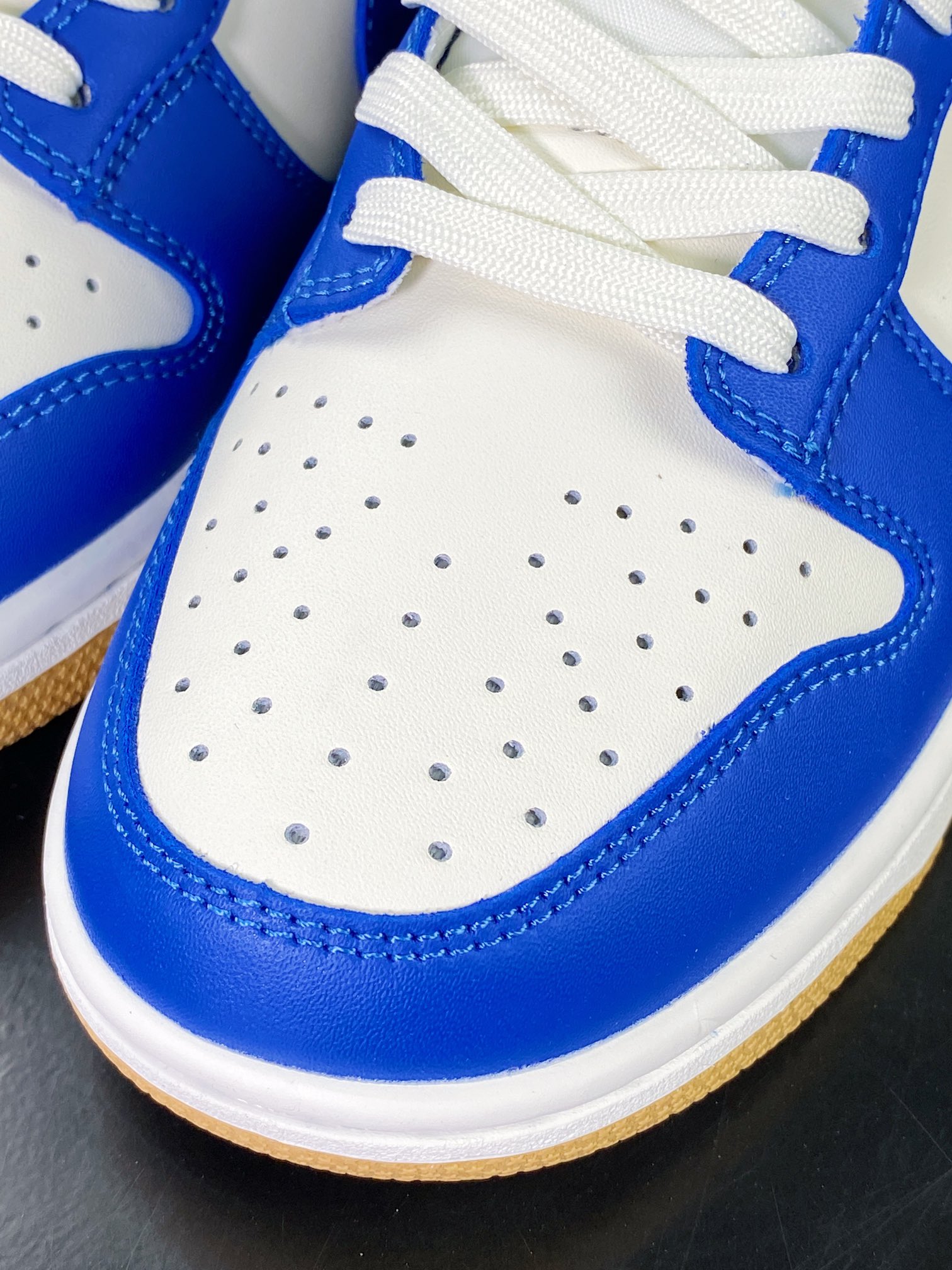 200 Nike SB Dunk Low”Gold Blue”扣篮系列低帮休闲运动滑板板鞋“白宝蓝金”FB7173-141