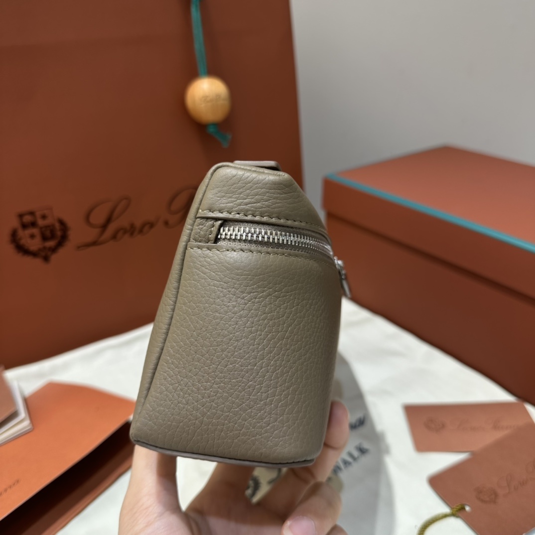 L19大象灰ExtrapocketL19系列手提/斜挎包不被定义的生活才最自在就像loropiana的材