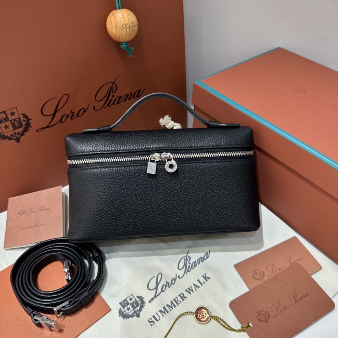 L19黑色ExtrapocketL19系列手提/斜挎包不被定义的生活才最自在就像loropiana的材质