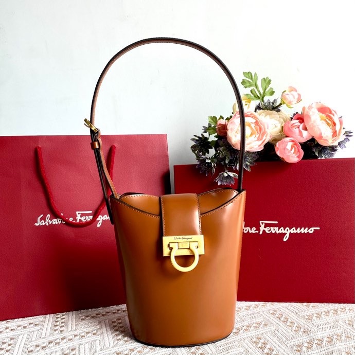 Ferragamo Caramel color