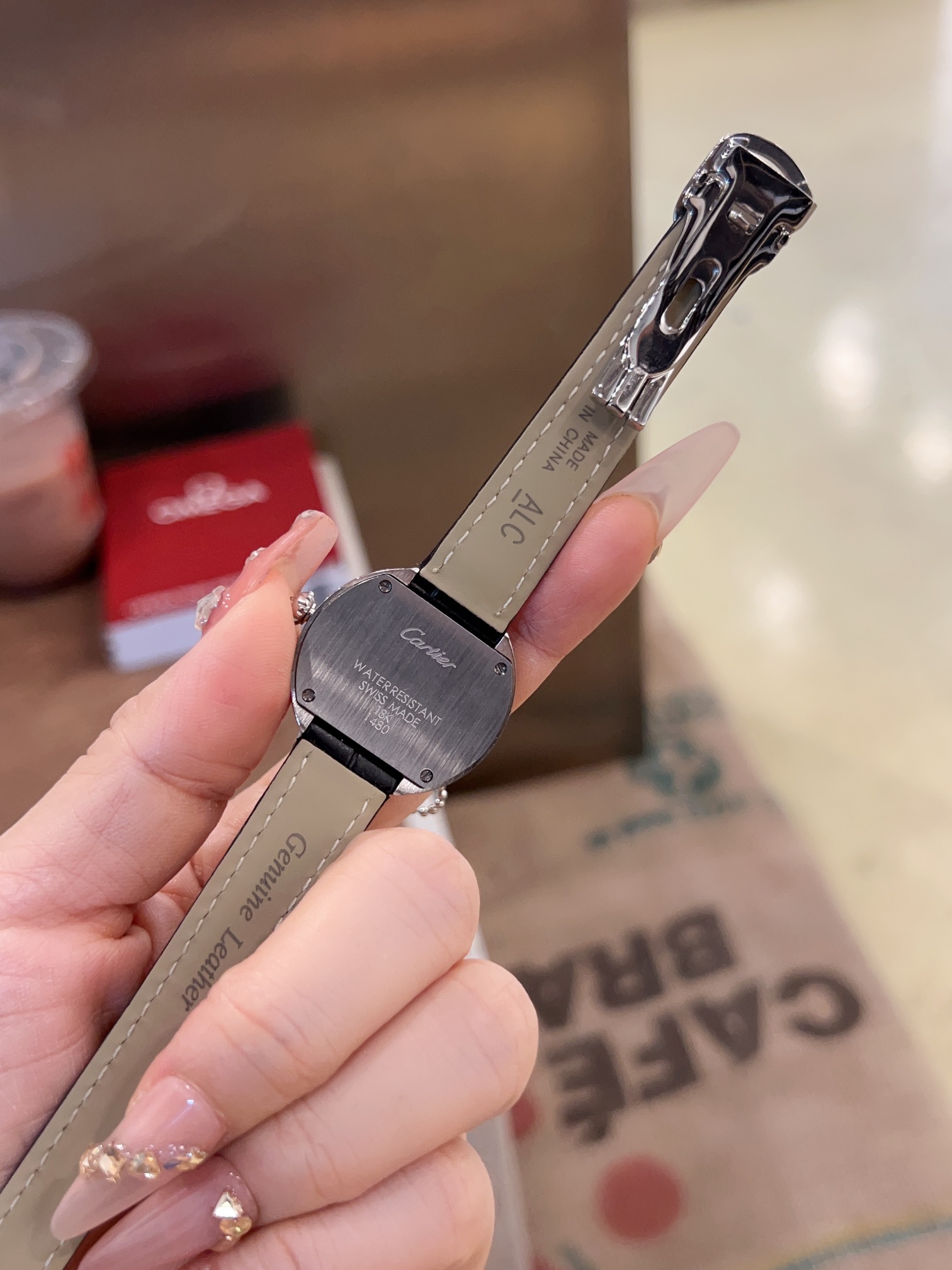 Cartier CARTIER 卡地亚-—Tortue（龟形） 整体更接近原装字体 皮表则升级为 头层意大利