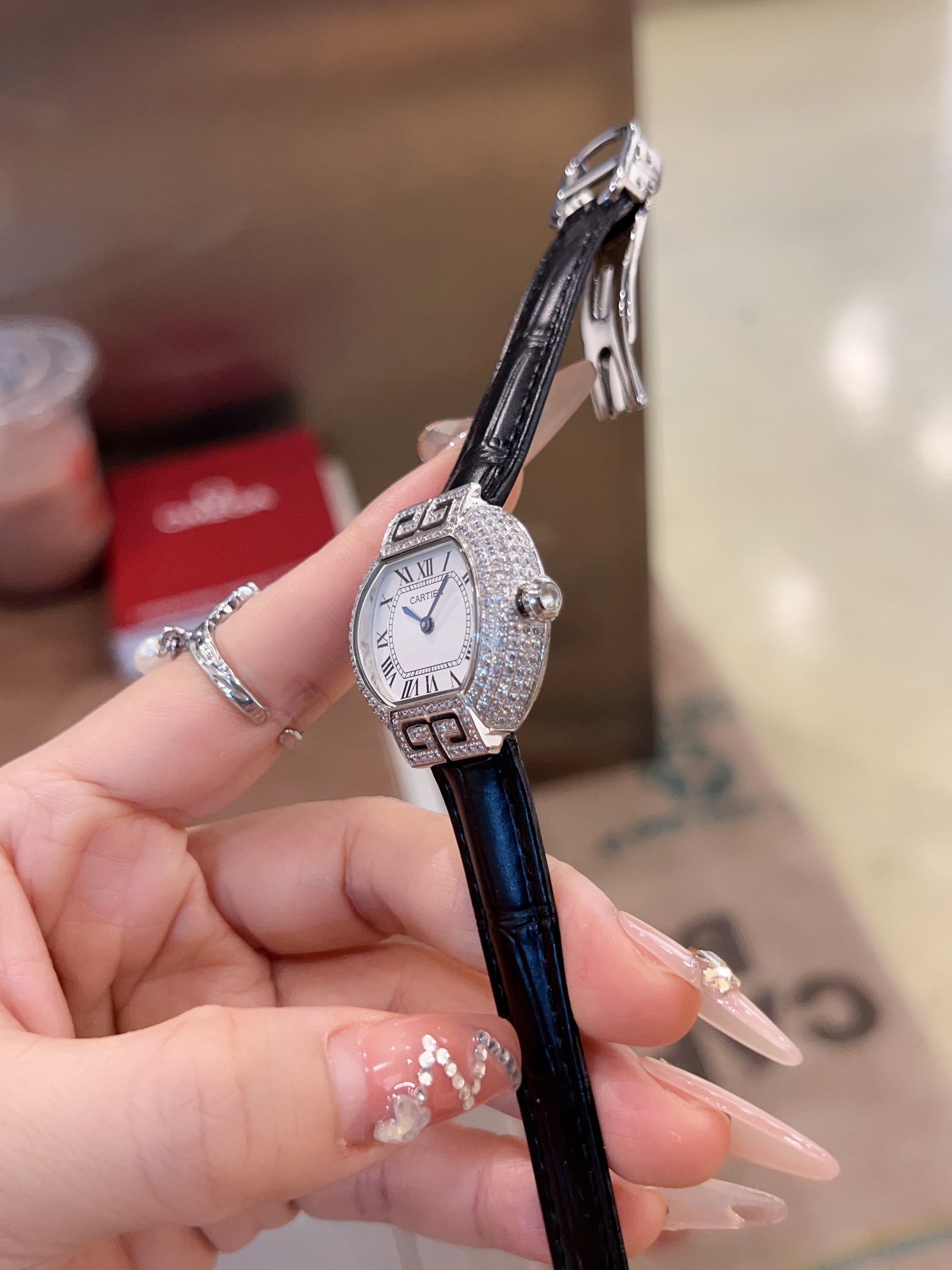 Cartier CARTIER 卡地亚-—Tortue（龟形） 整体更接近原装字体 皮表则升级为 头层意大利