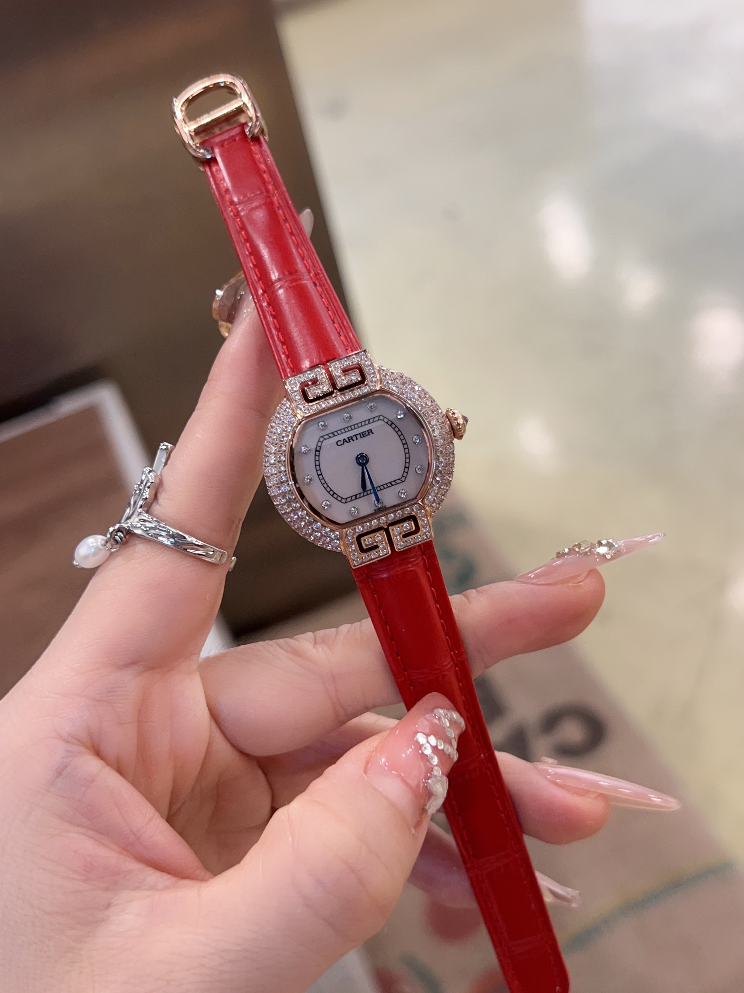 Cartier CARTIER 卡地亚-—Tortue（龟形） 整体更接近原装字体 皮表则升级为 头层意大利