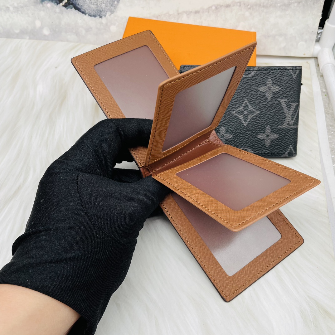 Back view of the leather card holder