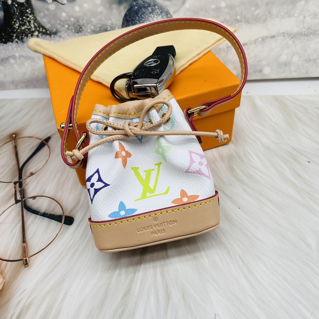 Mini handbag hardware
