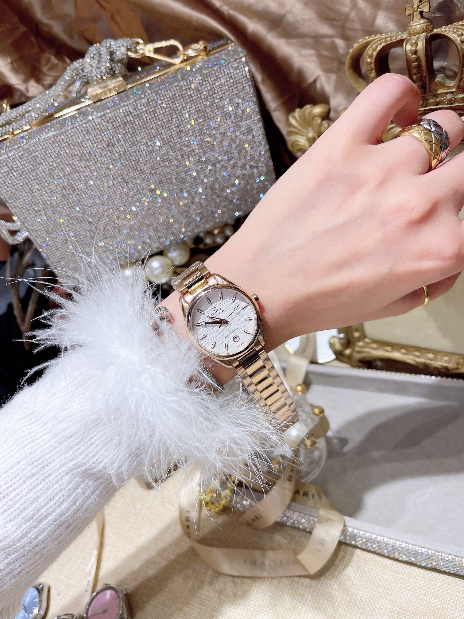 💰320 🍀海马AT150新款34mm女士至臻天文台🤩🤩 2023年最拉风的手表⌚️非欧米茄海马莫属‼️‼️如此浪漫的季节里🔆🔆耀眼的除了阳光🔆🔆还有手上的海马🐎举手投足之间尽显大女主气扬🍀🍀🍀