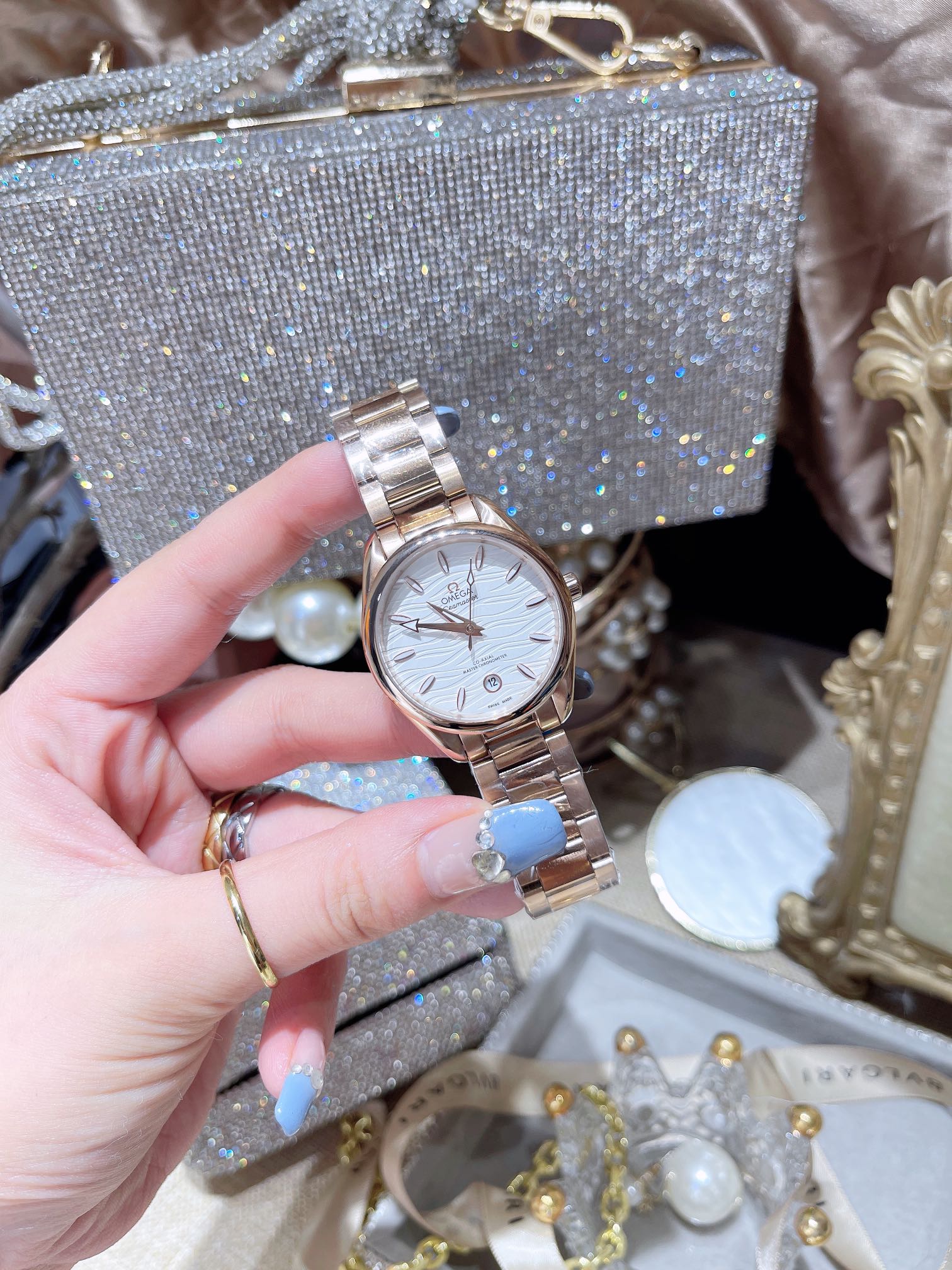 💰320 🍀海马AT150新款34mm女士至臻天文台🤩🤩 2023年最拉风的手表⌚️非欧米茄海马莫属‼️‼️如此浪漫的季节里🔆🔆耀眼的除了阳光🔆🔆还有手上的海马🐎举手投足之间尽显大女主气扬🍀🍀🍀