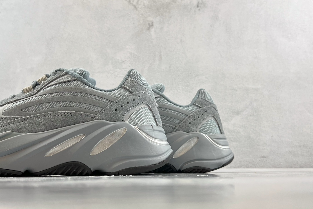 Adidas Yeezy Boost 700 V2 m-lospital Blue" Adidas Yeezy Boost 700 V2 m-lospital Blue"