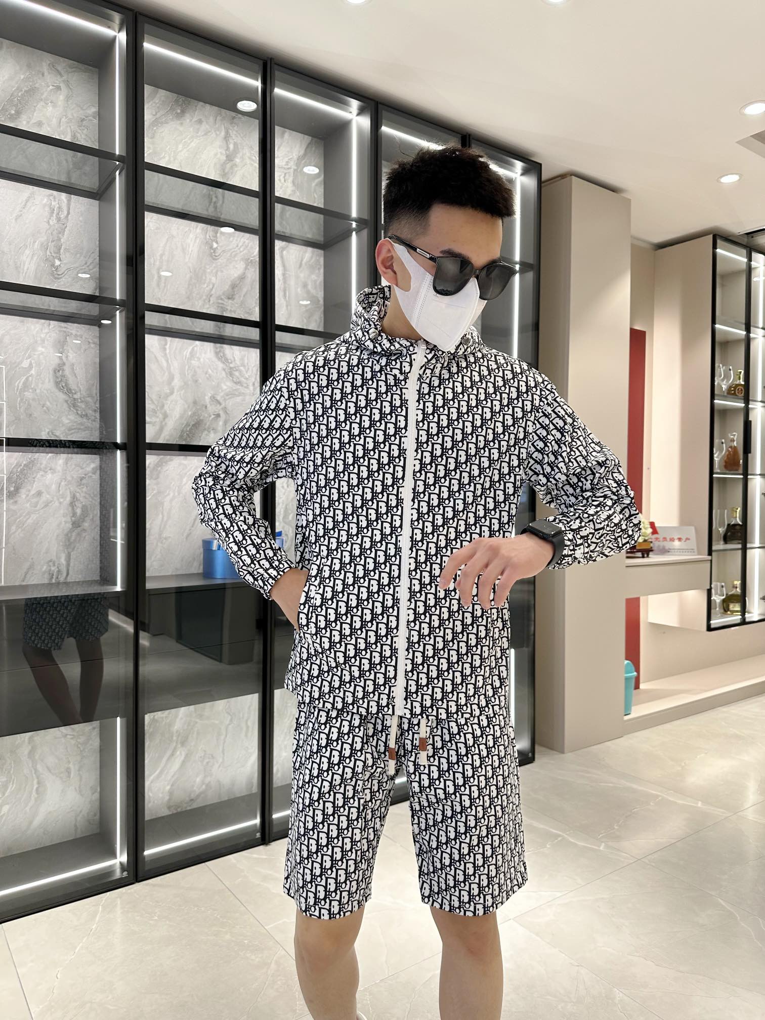 迪奥 Dior 高定典藏名品高定成衣时装外套连衣裙衬衫T恤 #A1CE0F2F 2