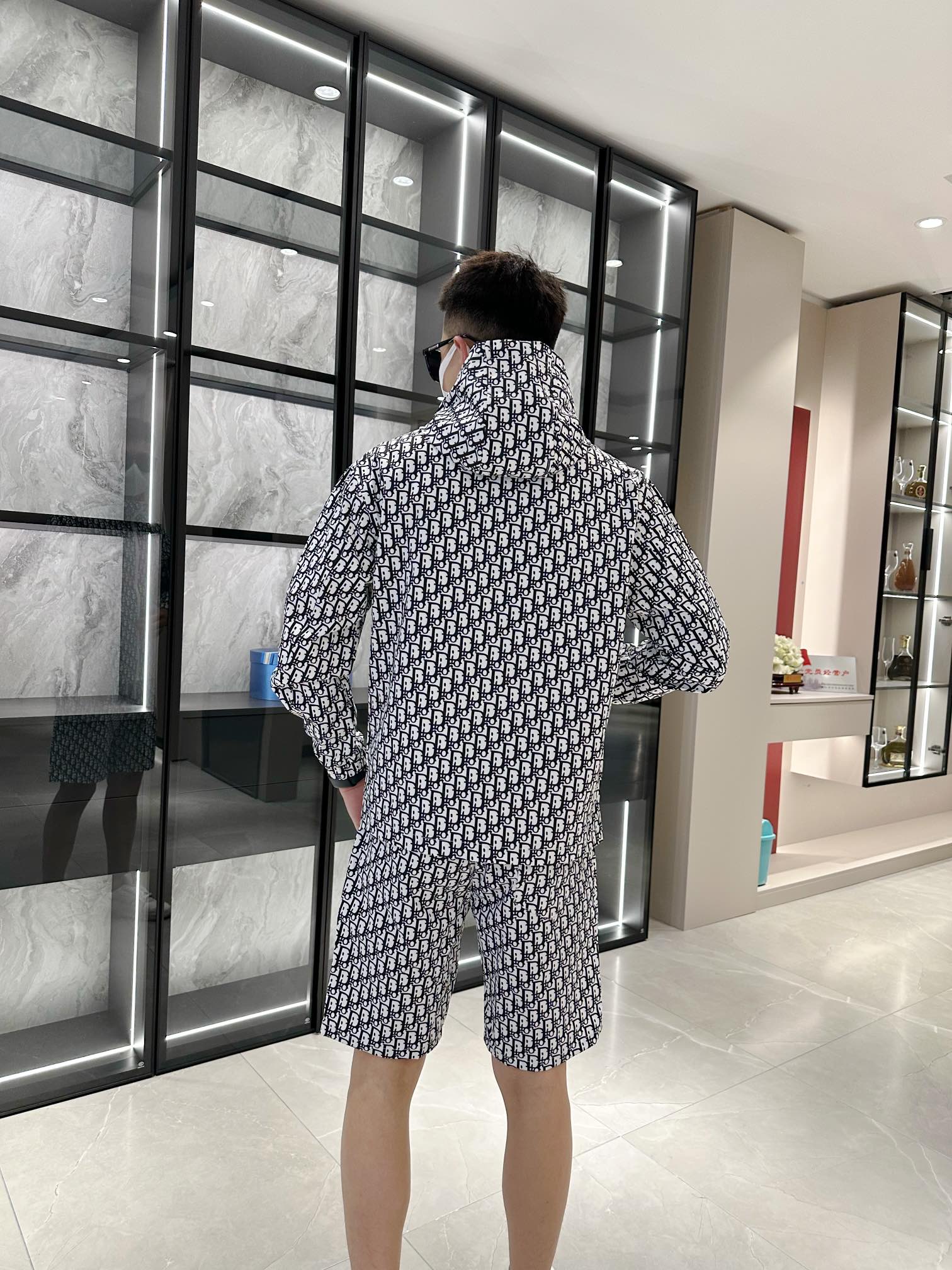迪奥 Dior 高定典藏名品高定成衣时装外套连衣裙衬衫T恤 #A1CE0F2F 4