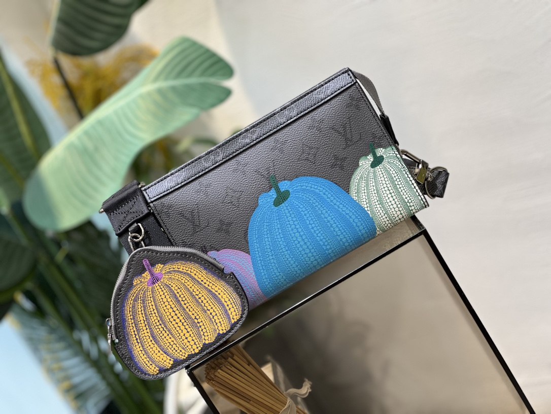 The Alpha Wearable Wallet combines Monogram Eclipse canvas with leather - Bag 2