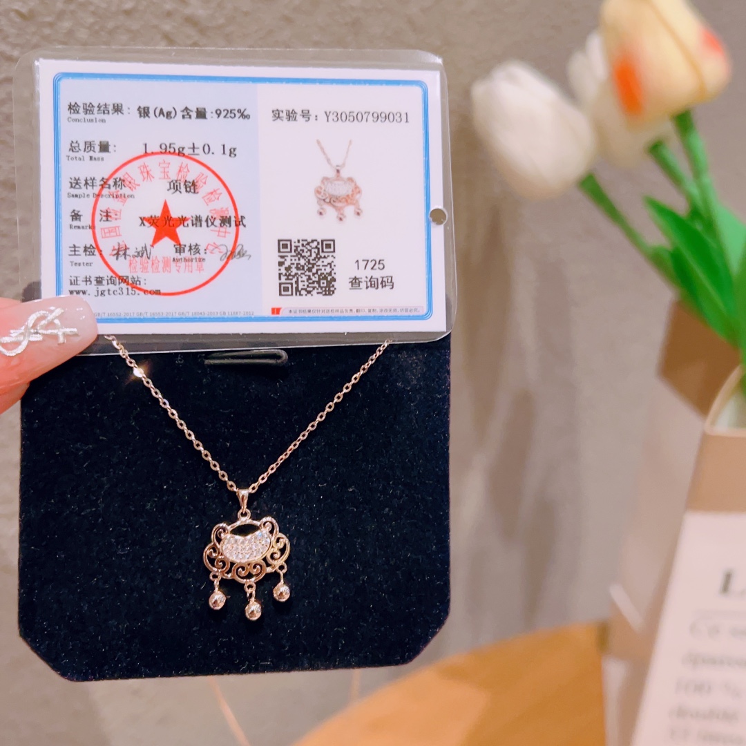 高級感ファインシルバーネックレスシルバー 通勤