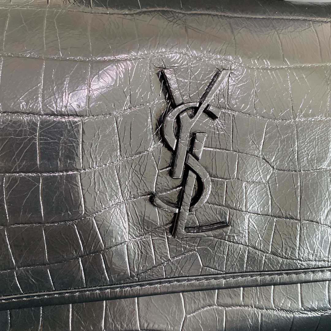 Saint Laurent Haute Couture Classic Luxury Handbag Shoulder Crossbody 5