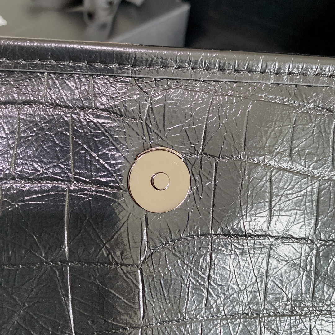 Saint Laurent Haute Couture Classic Luxury Handbag Shoulder Crossbody 7