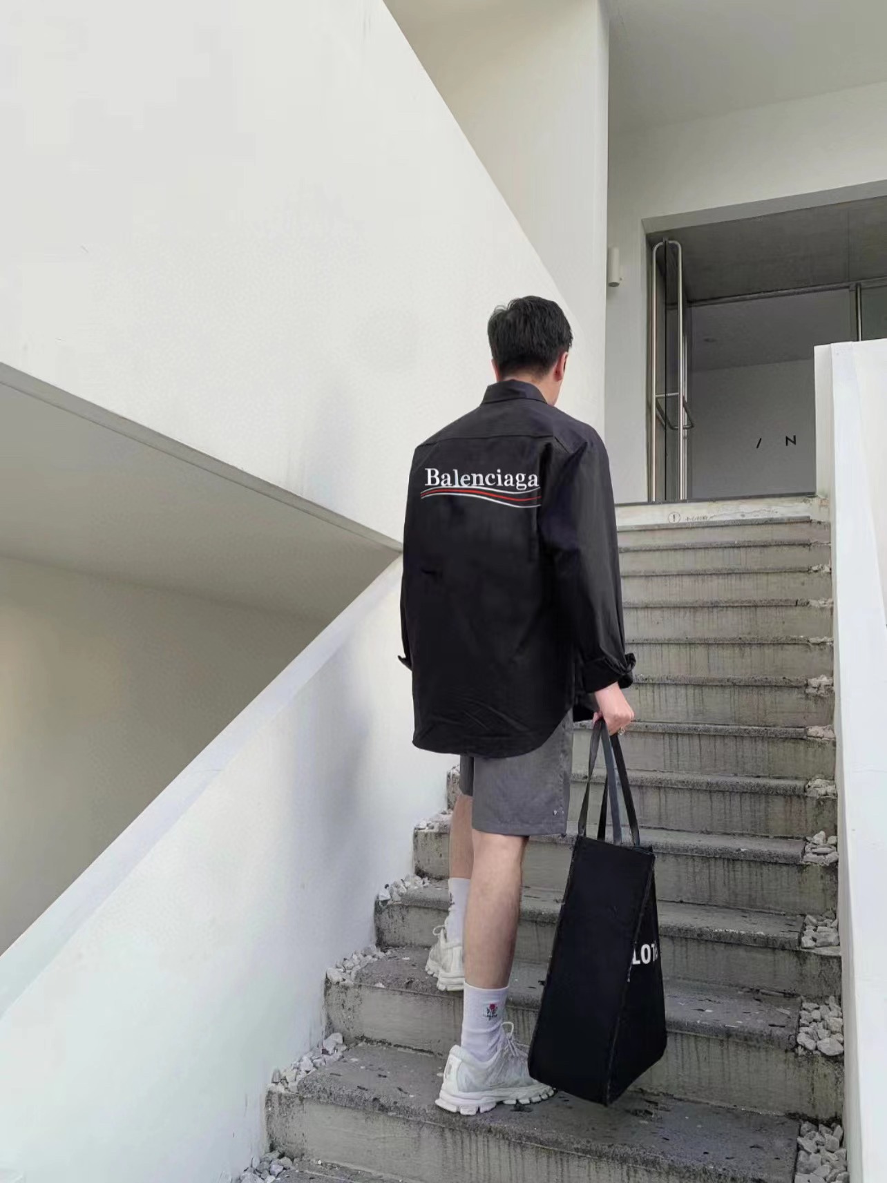 BALENCIAGA/巴黎世家 23ss经典可乐刺绣LOGO长袖衬衫