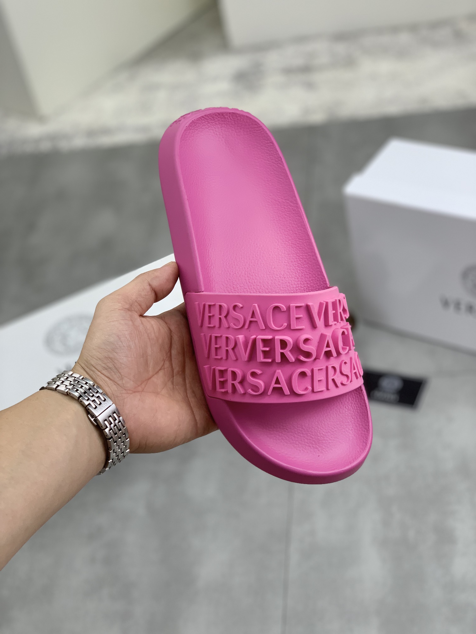 p150 Zapatillas de alta calidad [VERSACE] Versace zapatillas nuevo listado mano de obra perfecta! Fo
