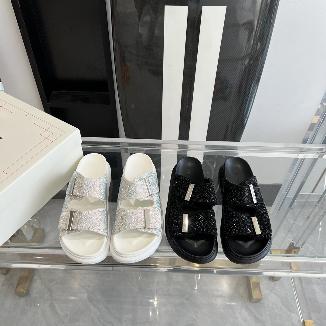 [McQueen Women